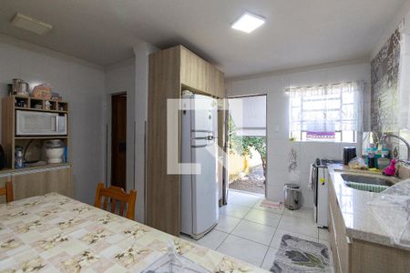 Casa à venda com 250m², 5 quartos e 3 vagasCozinha