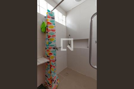 Casa à venda com 250m², 5 quartos e 3 vagasBanheiro da Suíte 1