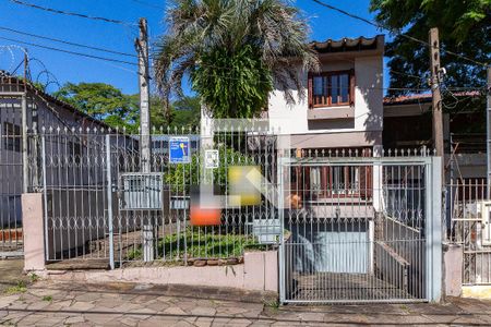 Casa à venda com 250m², 5 quartos e 3 vagasFachada