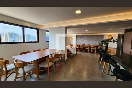 Apartamento para alugar com 66m², 2 quartos e 1 vaga Apartamento para alugar com 66m², 2 quartos e 1 vagaÁrea comum - Salão de festas