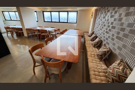 Apartamento para alugar com 66m², 2 quartos e 1 vaga Apartamento para alugar com 66m², 2 quartos e 1 vagaÁrea comum - Salão de festas