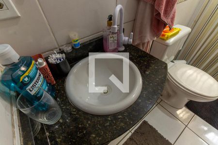 Casa à venda com 90m², 2 quartos e 2 vagas Casa à venda com 90m², 2 quartos e 2 vagasBanheiro Social