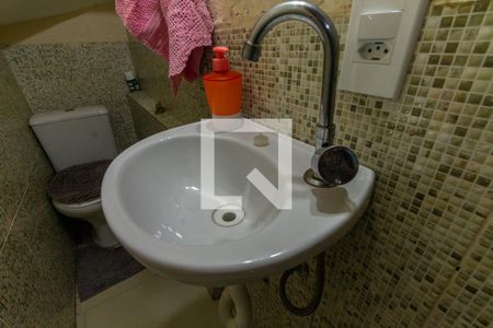 Casa à venda com 90m², 2 quartos e 2 vagas Casa à venda com 90m², 2 quartos e 2 vagasLavabo