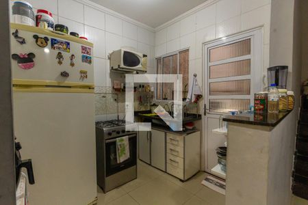 Casa à venda com 90m², 2 quartos e 2 vagas Casa à venda com 90m², 2 quartos e 2 vagasCozinha