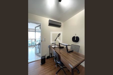 Apartamento à venda com 94m², 3 quartos e 2 vagas Apartamento à venda com 94m², 3 quartos e 2 vagasEscritório