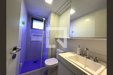 Apartamento à venda com 94m², 3 quartos e 2 vagas Apartamento à venda com 94m², 3 quartos e 2 vagasBanheiro Corredor