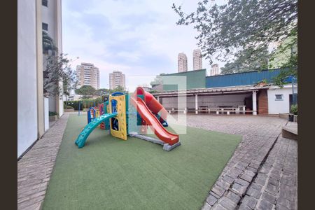 Apartamento à venda com 130m², 3 quartos e 2 vagas Apartamento à venda com 130m², 3 quartos e 2 vagasÁrea comum - Playground