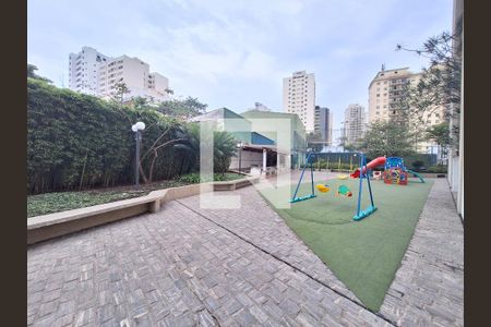 Apartamento à venda com 130m², 3 quartos e 2 vagas Apartamento à venda com 130m², 3 quartos e 2 vagasÁrea comum - Playground