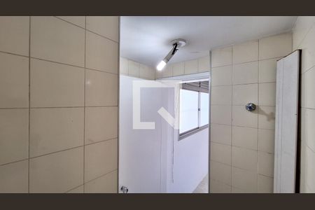 Apartamento à venda com 130m², 3 quartos e 2 vagas Apartamento à venda com 130m², 3 quartos e 2 vagasBanheiro de serviço