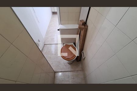Apartamento à venda com 130m², 3 quartos e 2 vagas Apartamento à venda com 130m², 3 quartos e 2 vagasBanheiro de serviço