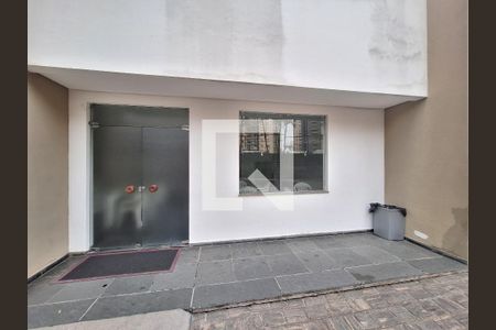 Apartamento à venda com 130m², 3 quartos e 2 vagas Apartamento à venda com 130m², 3 quartos e 2 vagasÁrea comum - Salão de festas
