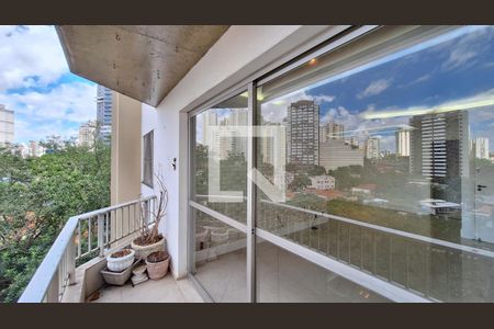 Varanda de apartamento à venda com 3 quartos, 130m² em Pompeia, São Paulo