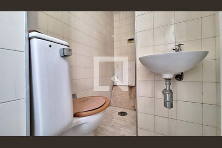 Apartamento à venda com 130m², 3 quartos e 2 vagas Apartamento à venda com 130m², 3 quartos e 2 vagasBanheiro de serviço