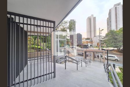 Apartamento à venda com 130m², 3 quartos e 2 vagas Apartamento à venda com 130m², 3 quartos e 2 vagasEntrada