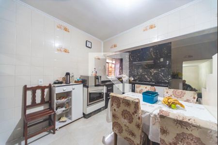 Casa à venda com 120m², 3 quartos e sem vaga Casa à venda com 120m², 3 quartos e sem vagaCozinha