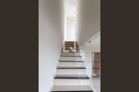 Apartamento à venda com 108m², 2 quartos e 1 vagaEscada