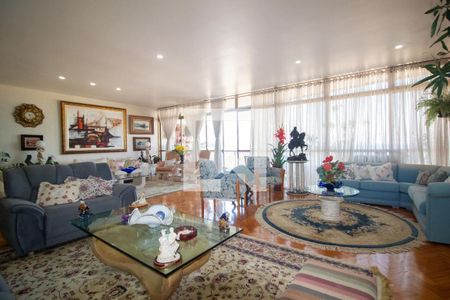 Apartamento à venda com 340m², 4 quartos e 2 vagasSala