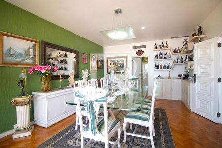 Apartamento à venda com 340m², 4 quartos e 2 vagasSala de jantar