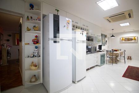 Apartamento à venda com 340m², 4 quartos e 2 vagasCozinha