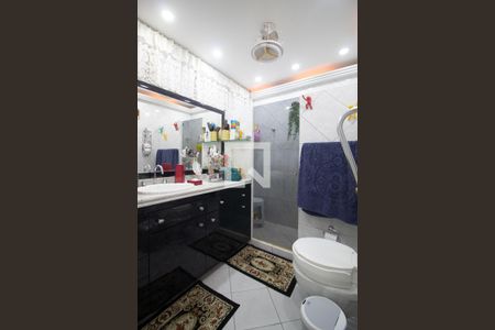 Apartamento à venda com 340m², 4 quartos e 2 vagasBanheiro da Suíte 1