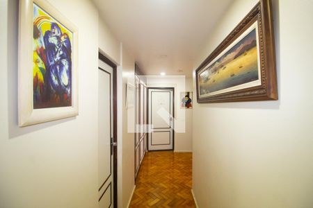 Apartamento à venda com 340m², 4 quartos e 2 vagasCorredor