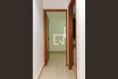 Casa de condomínio para alugar com 48m², 2 quartos e sem vagaCorredor