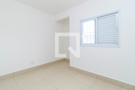 Quarto 2 de casa de condomínio para alugar com 2 quartos, 48m² em Parque Maria Helena, São Paulo