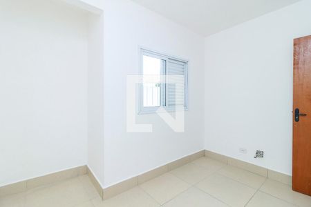 Quarto 2 de casa de condomínio para alugar com 2 quartos, 48m² em Parque Maria Helena, São Paulo