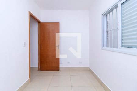 Quarto 1 de casa de condomínio para alugar com 2 quartos, 48m² em Parque Maria Helena, São Paulo