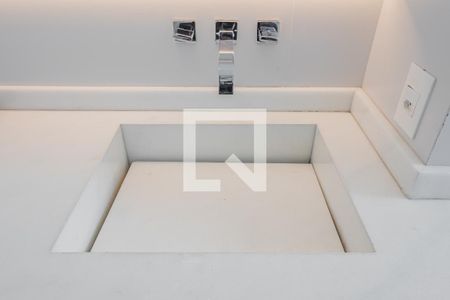 Apartamento à venda com 182m², 2 quartos e 3 vagasBanheiro da Suíte 1