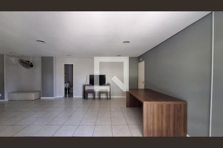 Apartamento para alugar com 54m², 2 quartos e 1 vaga Apartamento para alugar com 54m², 2 quartos e 1 vagaÁrea comum - Salão de festas