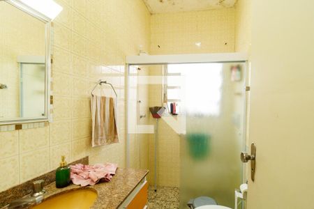 Casa à venda com 271m², 5 quartos e 3 vagasBanheiro