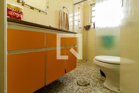 Casa à venda com 271m², 5 quartos e 3 vagasBanheiro