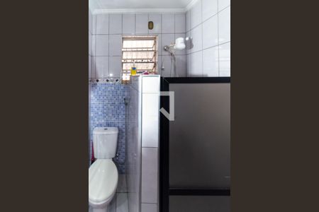 Casa à venda com 148m², 4 quartos e 2 vagas Casa à venda com 148m², 4 quartos e 2 vagasCasa 1 - Banheiro 2