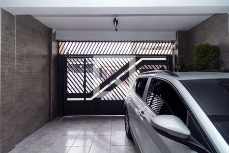 Casa à venda com 148m², 4 quartos e 2 vagas Casa à venda com 148m², 4 quartos e 2 vagasGaragem