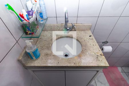 Casa à venda com 148m², 4 quartos e 2 vagas Casa à venda com 148m², 4 quartos e 2 vagasCasa 1 - Banheiro 2