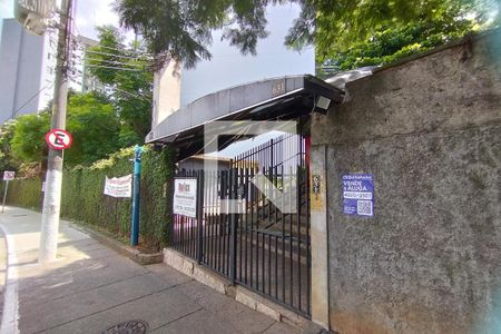 Apartamento à venda com 56m², 2 quartos e 1 vaga Apartamento à venda com 56m², 2 quartos e 1 vagaFachada