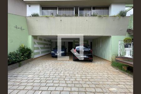 Casa à venda com 350m², 5 quartos e 5 vagasGaragem