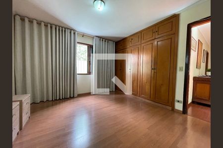 Casa à venda com 350m², 5 quartos e 5 vagasQuarto 4