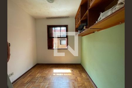 Casa à venda com 350m², 5 quartos e 5 vagasQuarto de Serviço