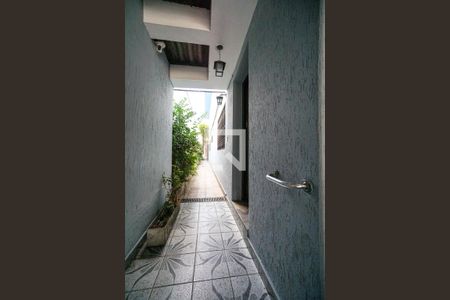 Casa para alugar com 200m², 3 quartos e 1 vagaCorredor de entrada