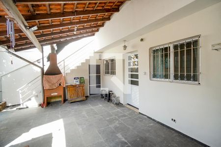 Casa para alugar com 200m², 3 quartos e 1 vagaQuintal