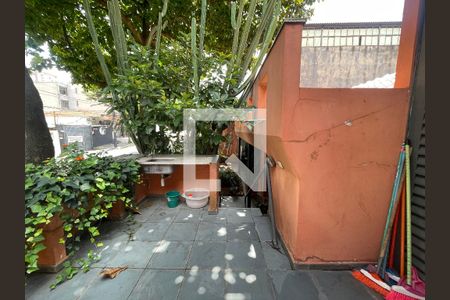 Studio à venda com 150m², 0 quarto e 1 vaga Studio à venda com 150m², 0 quarto e 1 vagaQuintal