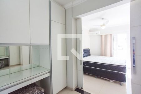 Apartamento para alugar com 90m², 2 quartos e 2 vagas Apartamento para alugar com 90m², 2 quartos e 2 vagasCloset da Suite
