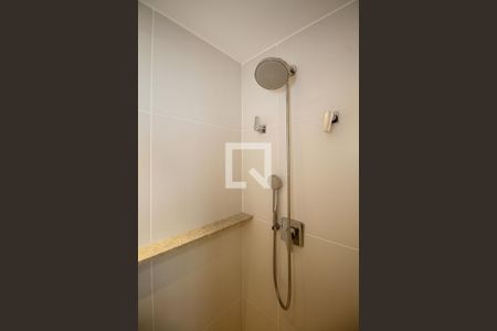 Apartamento à venda com 66m², 2 quartos e 1 vagaBanheiro Social