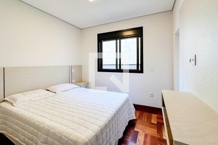 Casa à venda com 229m², 4 quartos e 4 vagasQuarto 3