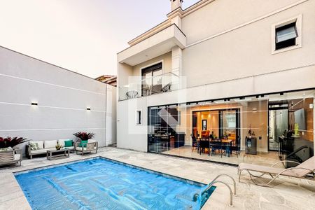 Casa à venda com 229m², 4 quartos e 4 vagasÁrea comum