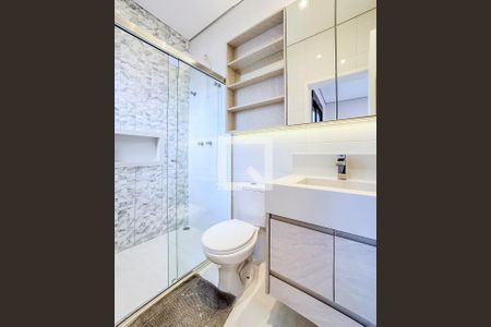 Casa à venda com 229m², 4 quartos e 4 vagasQuarto 3 banheiro