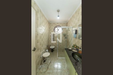 Casa à venda com 240m², 3 quartos e 3 vagasBanheiro 1