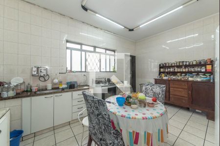 Casa à venda com 240m², 3 quartos e 3 vagasCozinha